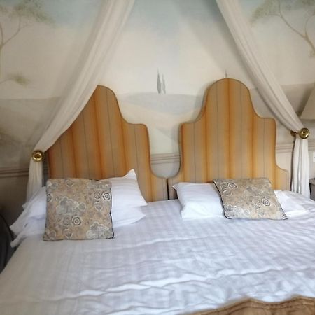 The Lake Country House Hotel & Spa Llangammarch Wells Esterno foto