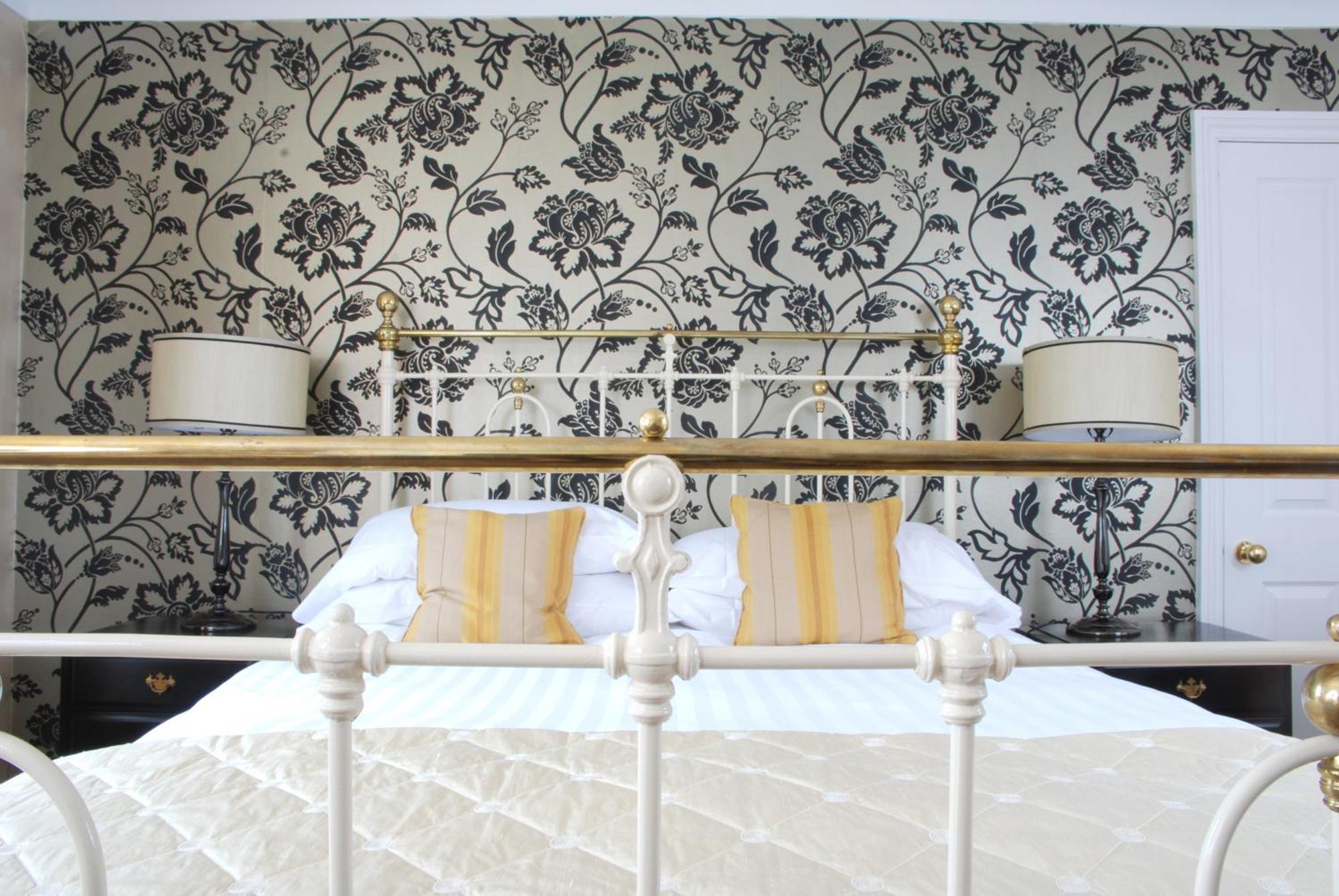The Lake Country House Hotel & Spa Llangammarch Wells Esterno foto