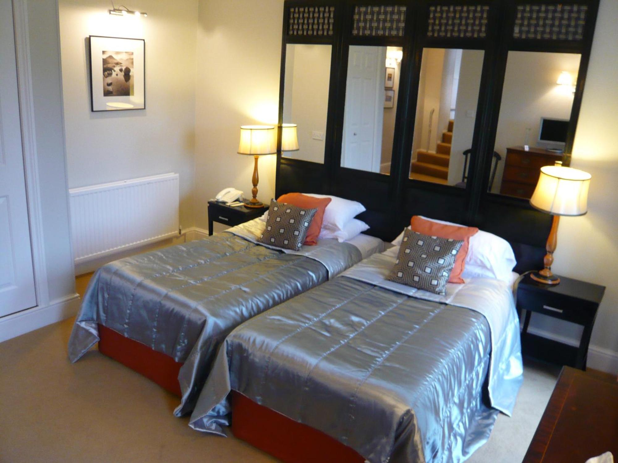 The Lake Country House Hotel & Spa Llangammarch Wells Esterno foto