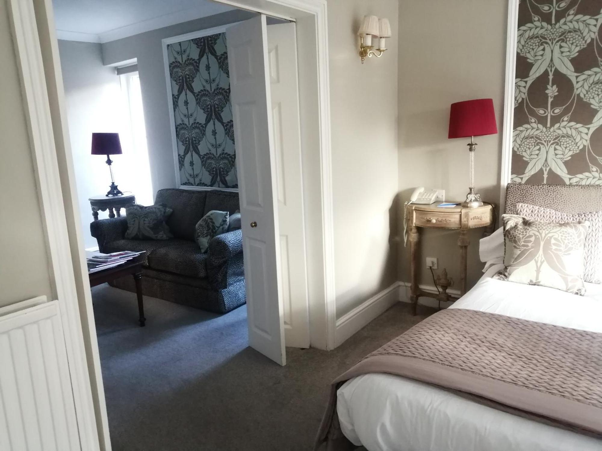The Lake Country House Hotel & Spa Llangammarch Wells Esterno foto