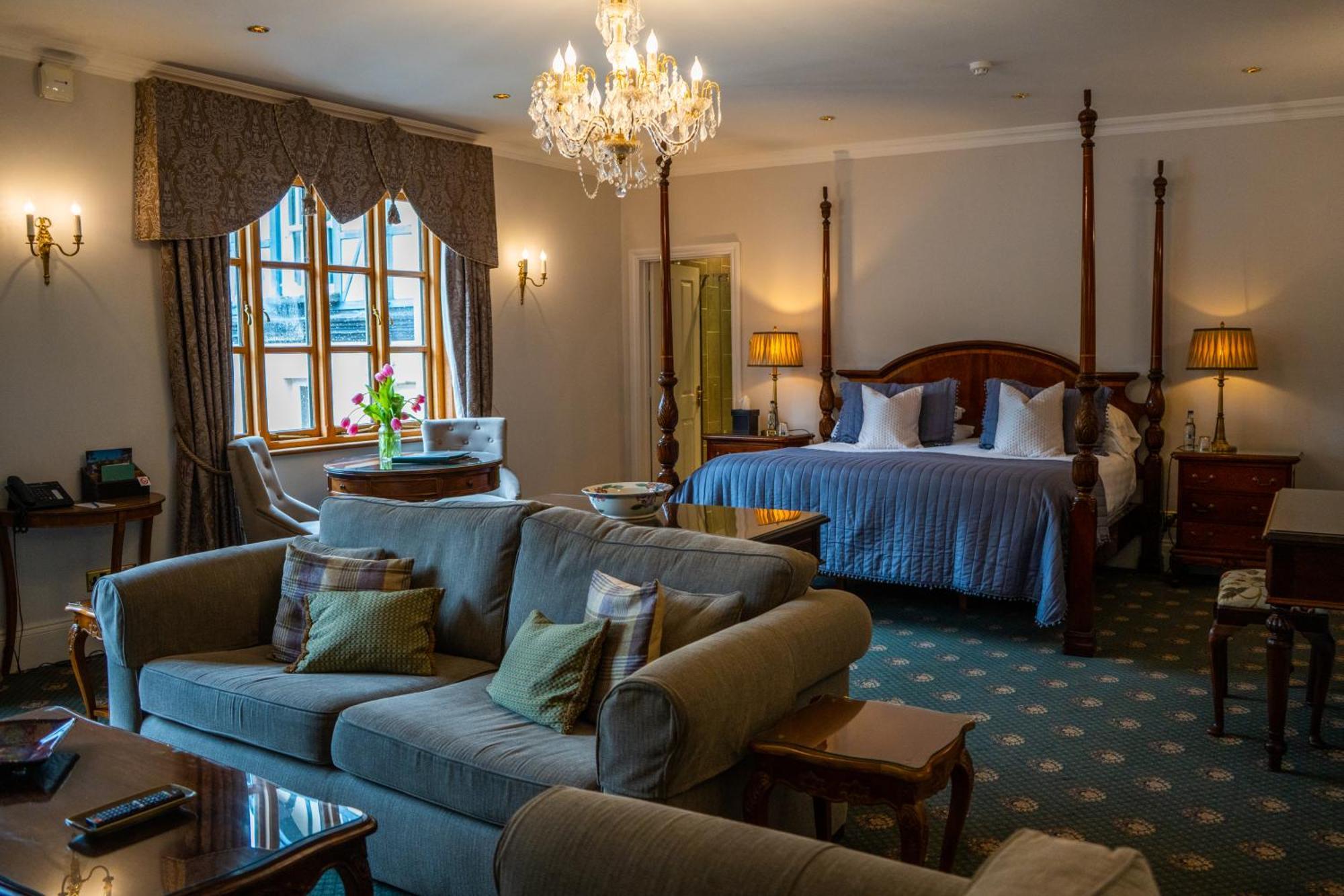 The Lake Country House Hotel & Spa Llangammarch Wells Esterno foto